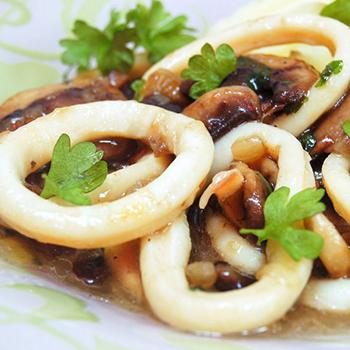 Кальмары с шампиньонами: рецепты горячих и холодных блюд