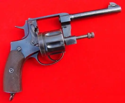 Один-единственный сюжет &ndash; револьверы &laquo;Наган&raquo;
