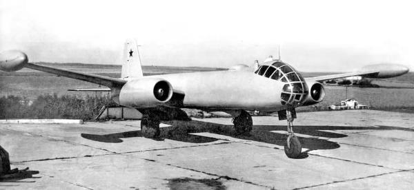 Краснозвёздные &laquo;Юнкерсы&raquo; Бруно́льфа Бааде