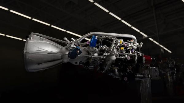 Паническая погоня за Россией и Китаем