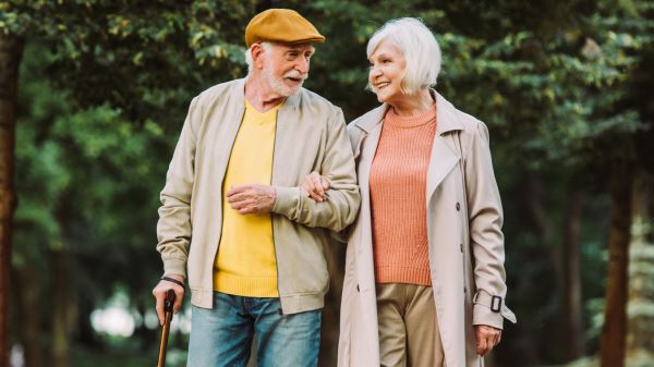 Открытия недели: клубника спасает от диабета, а творчество — от деменции