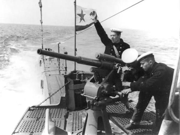 Военно-историческое наследие Владивостока: корабли-музеи