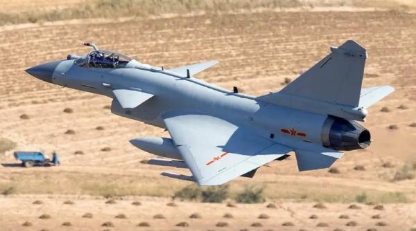 Индонезия приобретает крупную партию китайских истребителей J-10C