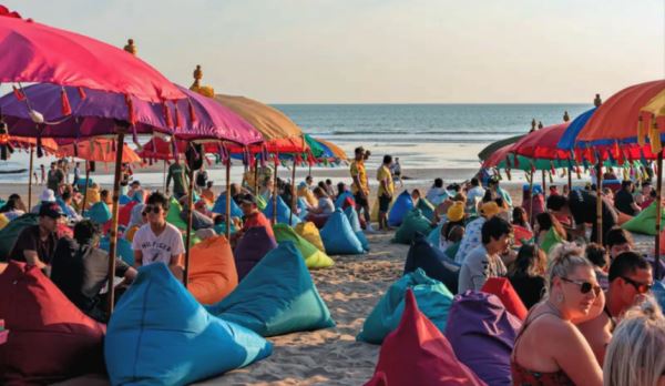 «Мы с завистью смотрим на Таиланд»: дипломаты хотят еще больше рейсов на Бали