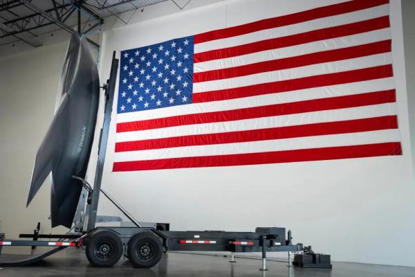 X-Bat &mdash; проект тяжёлого БПЛА с реактивным двигателем, который может взлетать и садиться вертикально