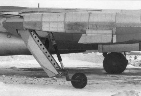 Краснозвёздные &laquo;Юнкерсы&raquo; Бруно́льфа Бааде