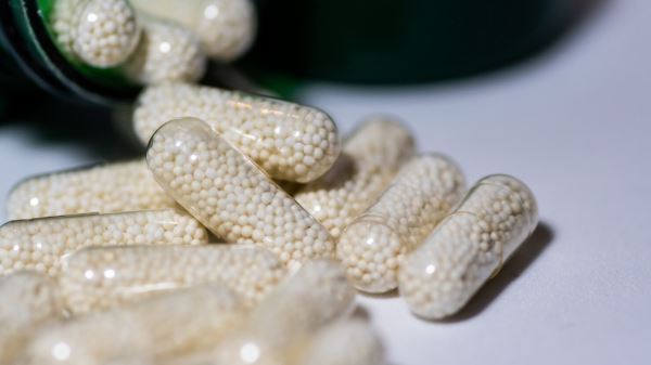 Ромашка, чеснок, гинкго: что скрывают натуральные добавки для здоровья