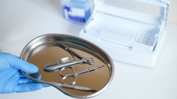 Названы правила безопасного маникюра