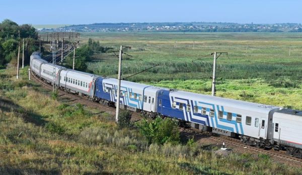 «Гранд Сервис Экспресс»: туристам не стоит рассчитывать на скорые поезда в Крым
