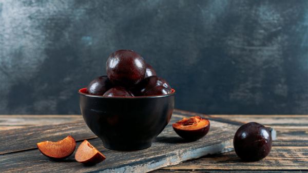 Что съесть при запоре: список продуктов со&nbsp;слабительным эффектом