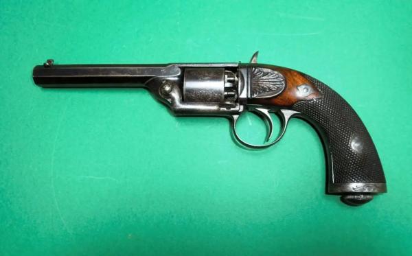 Галерея револьверов&hellip; французских!