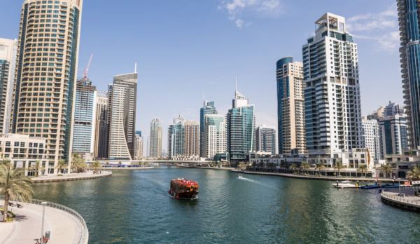 Туристам советуют лететь в ОАЭ после каникул, чтобы сэкономить до 50% от стоимости тура