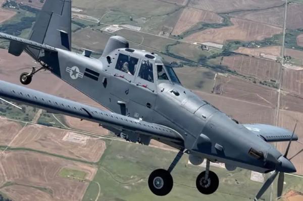 Зачем Израилю противопартизанский самолёт Skyraider II?