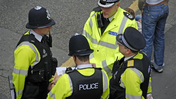 СМИ сообщили о планах полиции Лондона пересмотреть 9 тыс. дел о педофилии