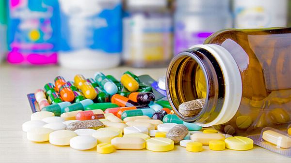 Пенсионер попал в реанимацию из-за «витаминов» для суставов