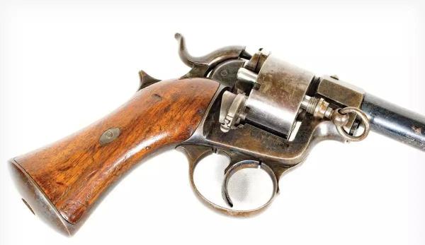 Галерея револьверов&hellip; французских!