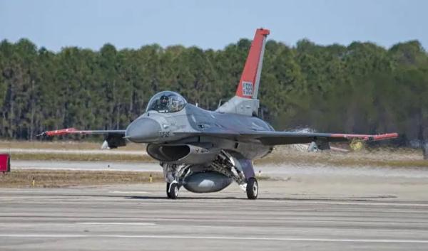 Беспилотные &laquo;Фантомы&raquo; и &laquo;Сражающиеся Соколы&raquo;: воздушные мишени, прорыватели ПВО и истребители, управляемые искусственным интеллектом