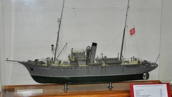 Военно-историческое наследие Владивостока: корабли-музеи