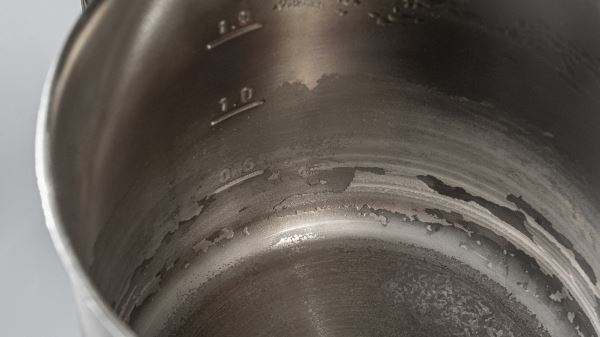 Учёные развенчали миф о тяжёлой воде в чайнике