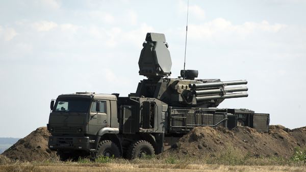 Силы ПВО сбили три летевших на Москву беспилотника