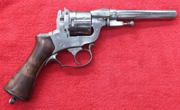 Галерея револьверов&hellip; французских!