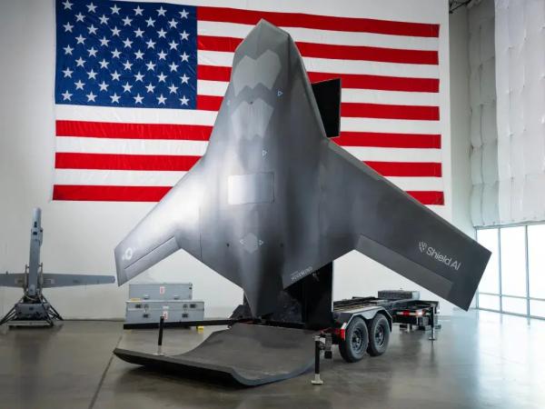 X-Bat &mdash; проект тяжёлого БПЛА с реактивным двигателем, который может взлетать и садиться вертикально