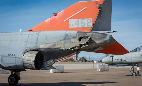 Беспилотные &laquo;Фантомы&raquo; и &laquo;Сражающиеся Соколы&raquo;: воздушные мишени, прорыватели ПВО и истребители, управляемые искусственным интеллектом