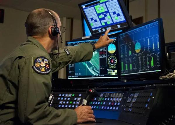 Беспилотные &laquo;Фантомы&raquo; и &laquo;Сражающиеся Соколы&raquo;: воздушные мишени, прорыватели ПВО и истребители, управляемые искусственным интеллектом