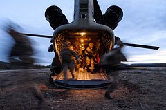 «Мы не сталкивались с этим 60 лет». Как Британия готовится к отправке войск на Украину и с какими проблемами столкнулся Лондон?