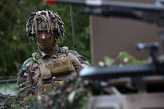 Во Франции заявили о готовности ввести войска на Украину